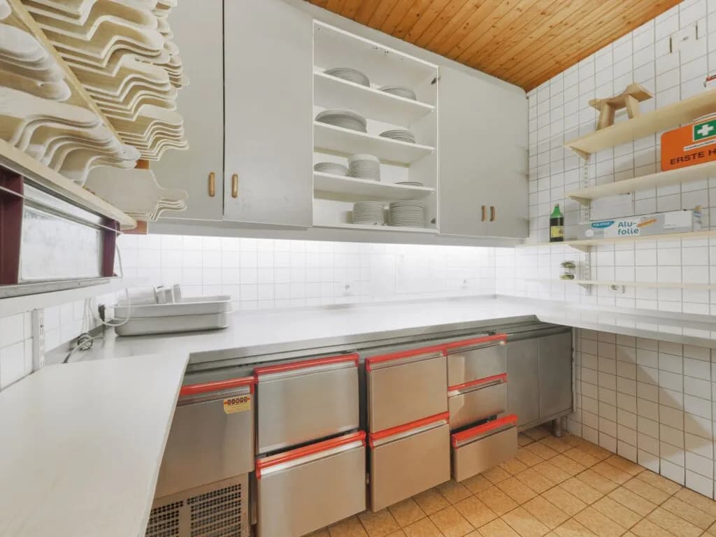 12-Zimmer-Gewerbeimmobilie kaufen in Oberwart – 840 m², € 339.000 – Bild 9 von 23
