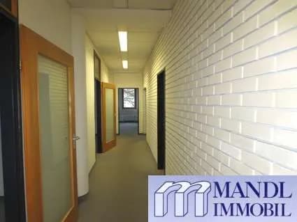 10-Zimmer-Gewerbeimmobilie mieten in Klagenfurt – 403 m², € 4.762 – Bild 6 von 11