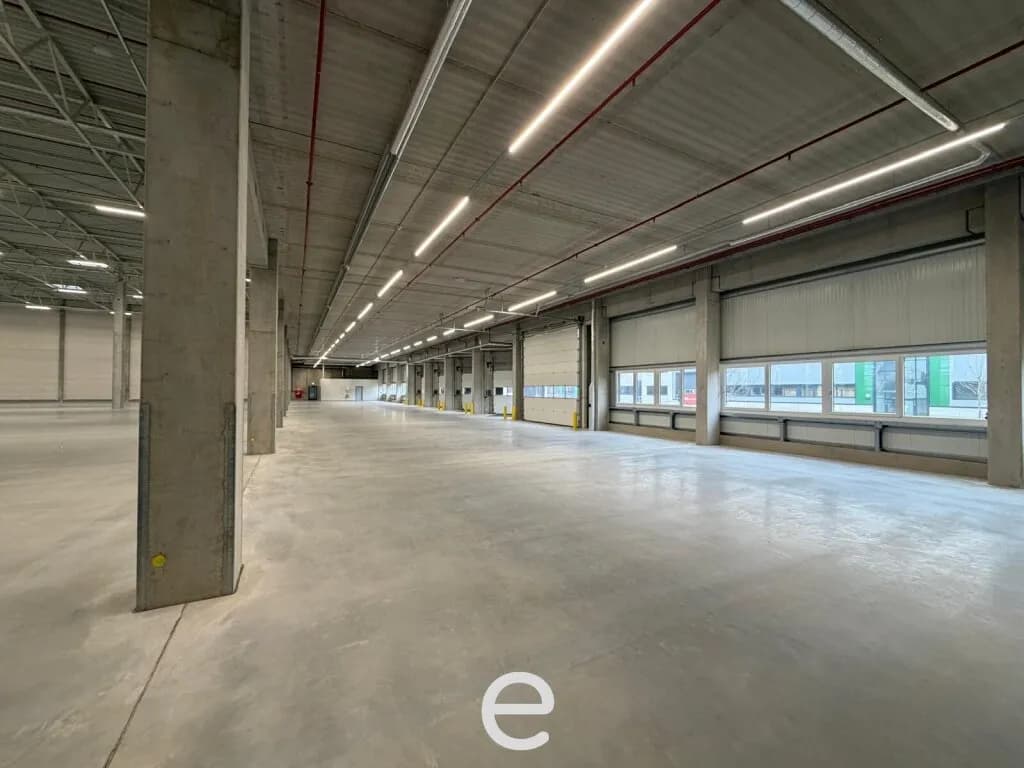 Gewerbeimmobilie mieten in Linz Land – 7 977 m² – Bild 2 von 5