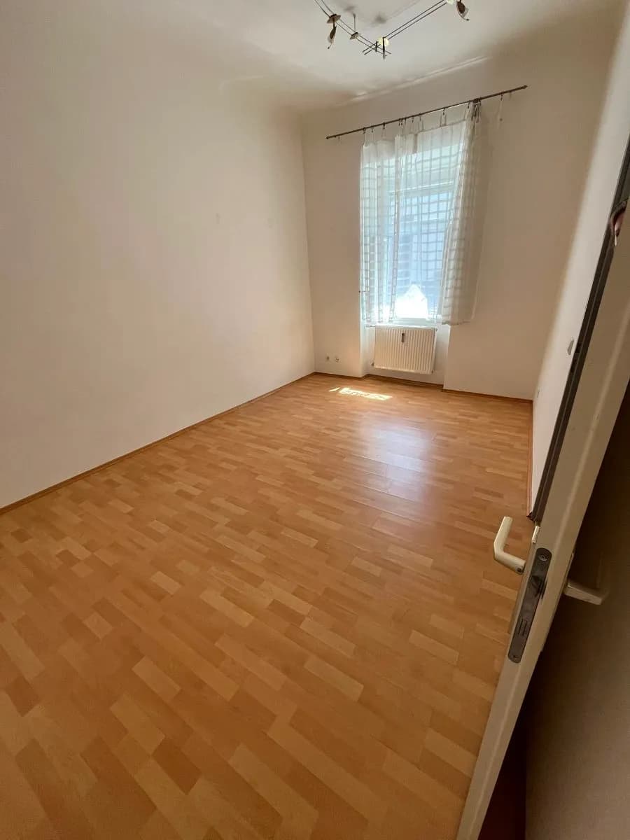 2-Zimmer-Wohnung mieten in Graz – 26 m², € 420 – Bild 2 von 4