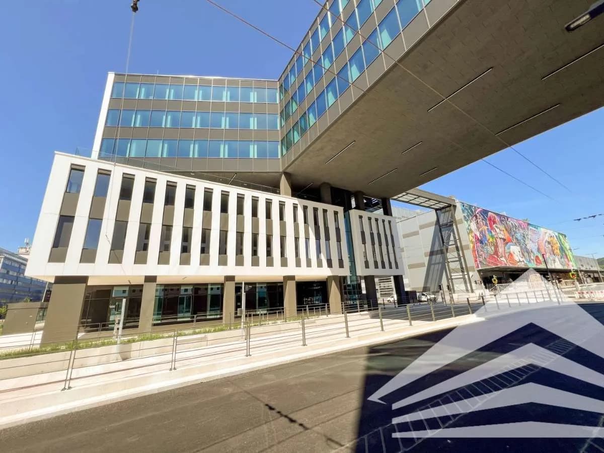 Gewerbeimmobilie mieten in Linz – 218 m², € 4.489 – Bild 2 von 12