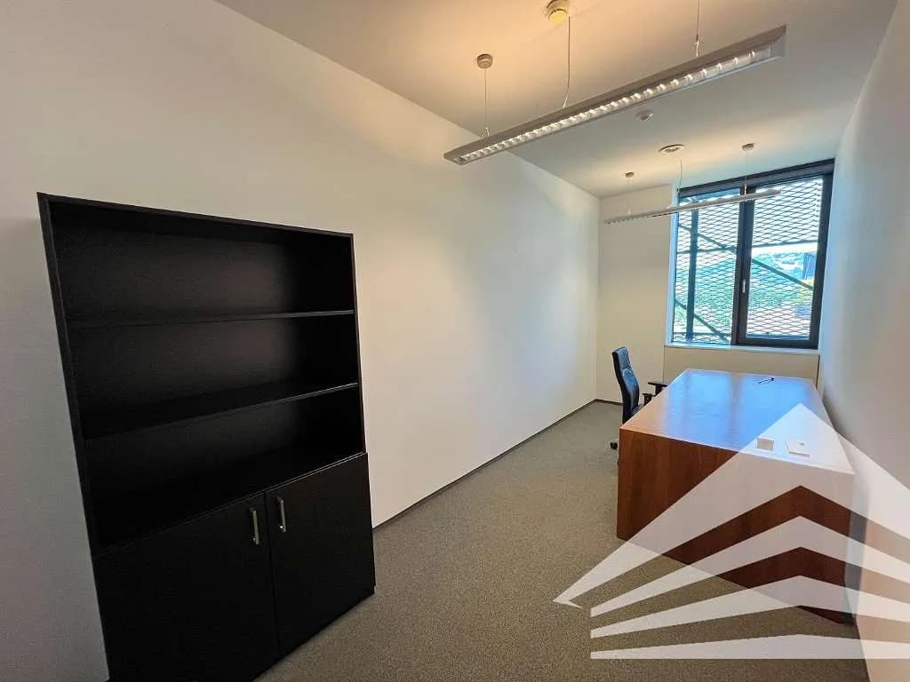 4-Zimmer-Gewerbeimmobilie mieten in Linz – 130 m², € 2.441 – Bild 4 von 7