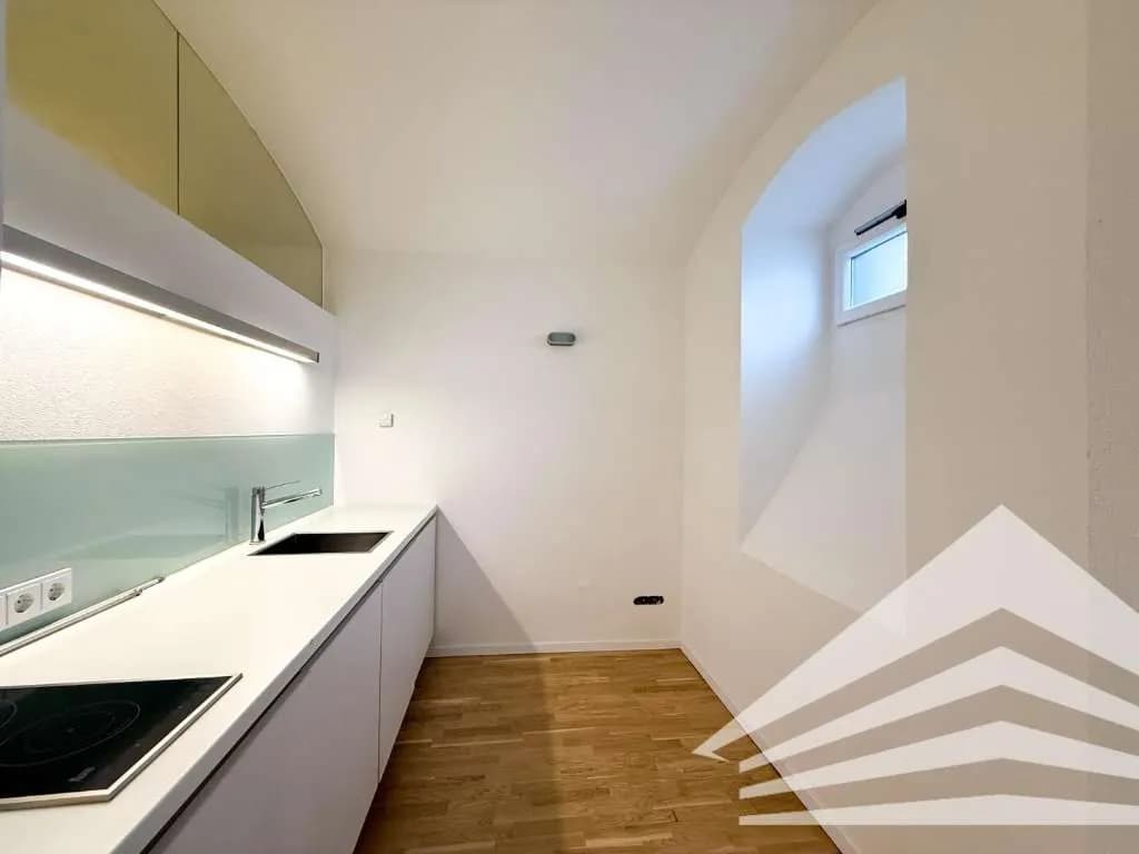 2-Zimmer-Gewerbeimmobilie kaufen in Linz – 102 m², € 339.000 – Bild 12 von 17