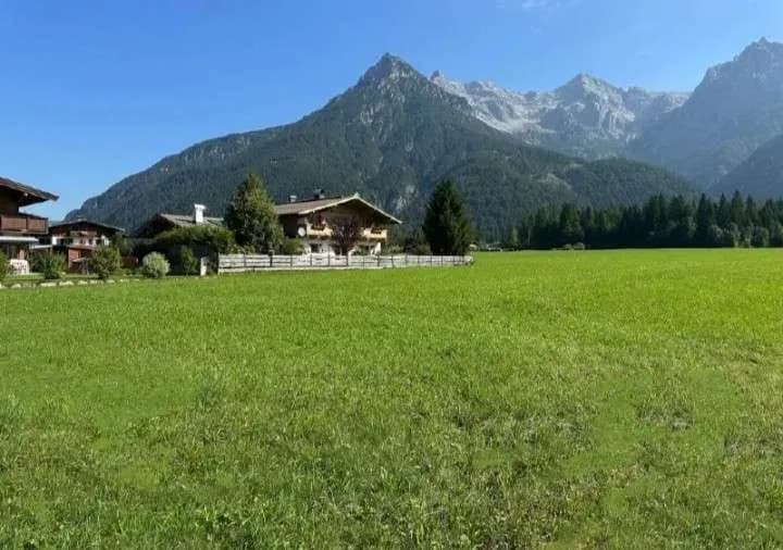 Grundstück kaufen in Kitzbühel – 681 m², € 475.000 – Bild 2 von 9