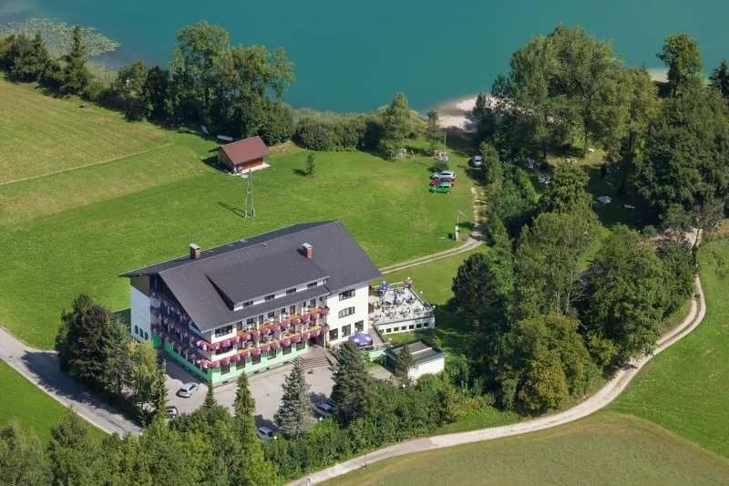 40-Zimmer-Gewerbeimmobilie kaufen in Vöcklabruck – 2 500 m² – Bild 2 von 27