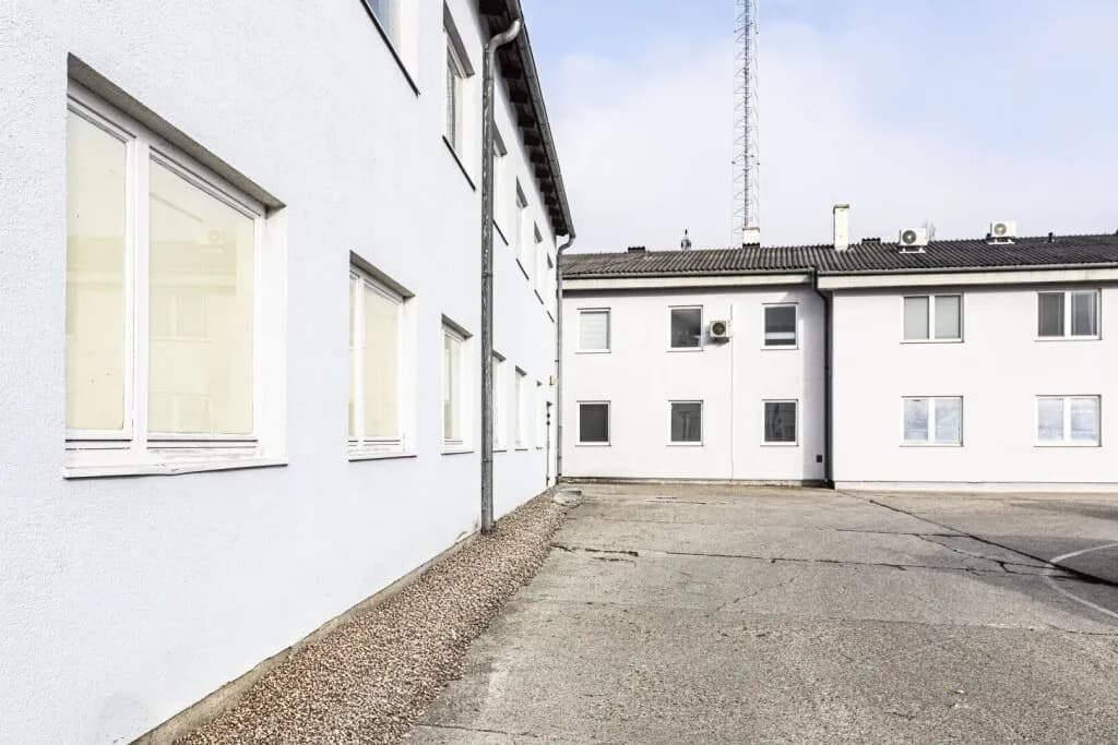 1-Zimmer-Gewerbeimmobilie mieten in Bruck an der Leitha – 20 m², € 340 – Bild 8 von 8