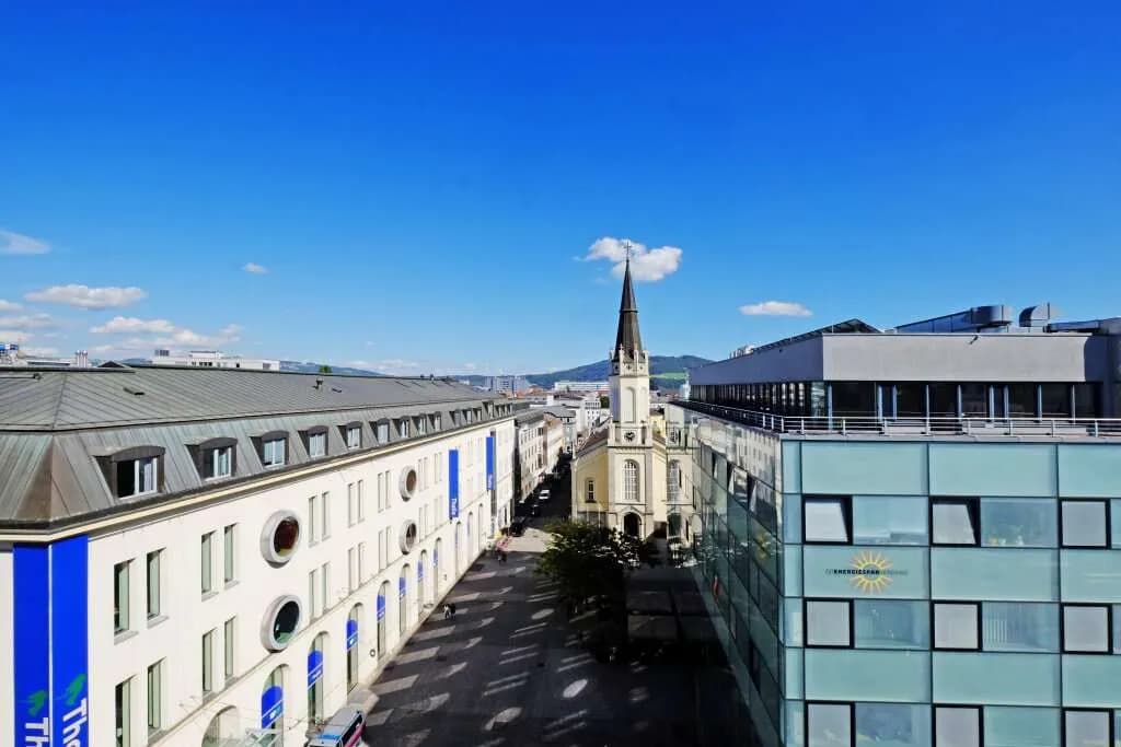 Gewerbeimmobilie kaufen in Linz – 1 234 m² – Bild 2 von 8