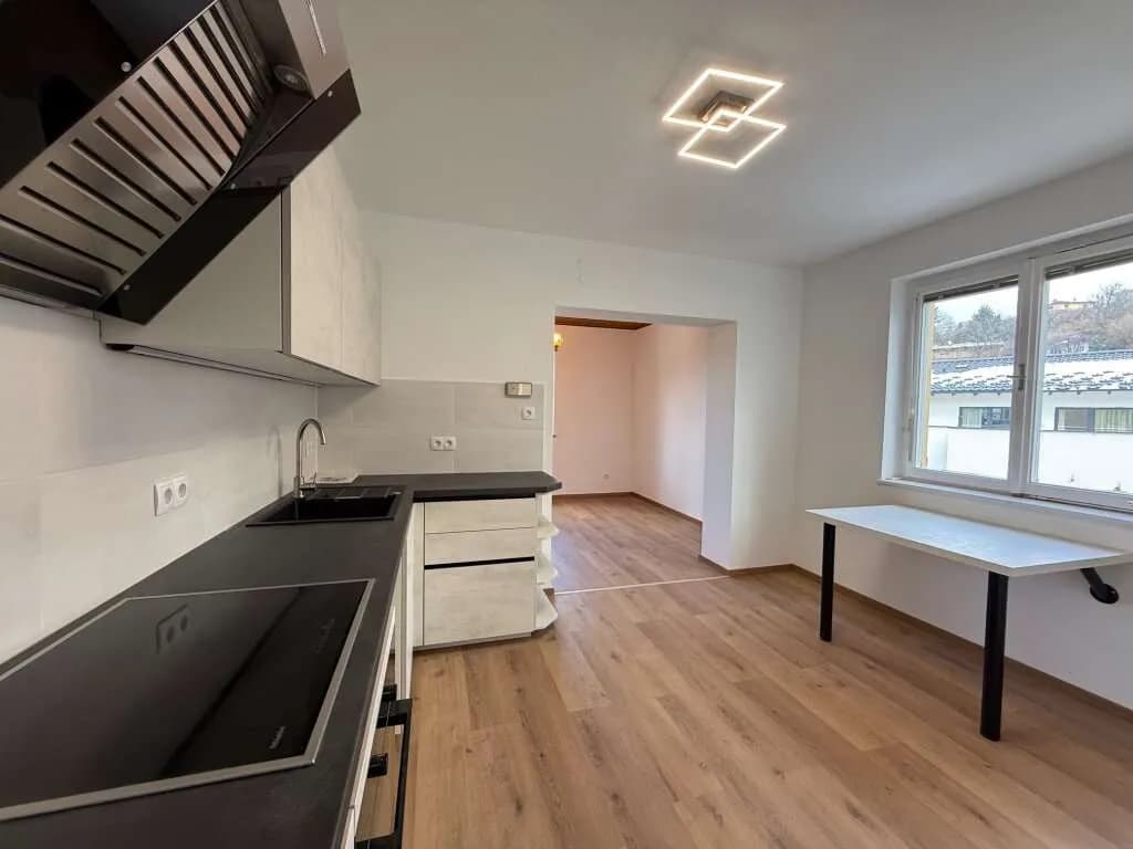 8-Zimmer-Gewerbeimmobilie kaufen in Graz-Umgebung – 180 m², € 560.000 – Bild 3 von 31