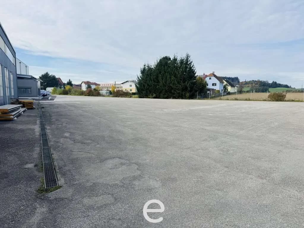 Gewerbeimmobilie mieten in Vöcklabruck – 1 057 m², € 3.781 – Bild 6 von 6