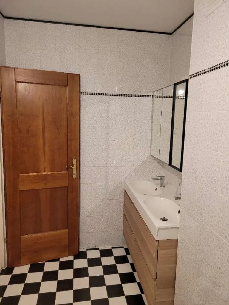 6-Zimmer-Wohnung mieten in Baden – 142 m², € 1.630 – Bild 31 von 32