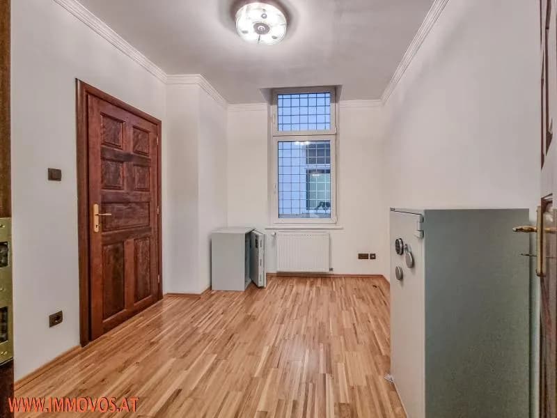 7-Zimmer-Wohnung kaufen in Wien – 212 m², € 1.700.000 – Bild 13 von 18