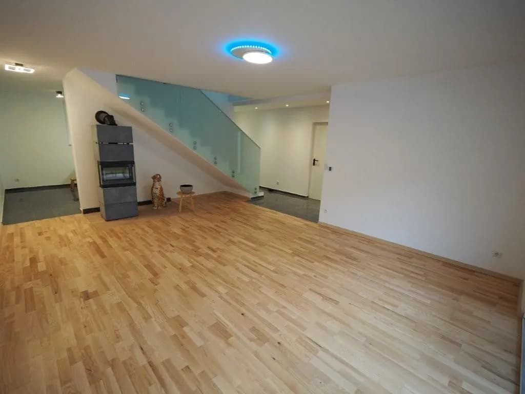 4-Zimmer-Haus kaufen in Neunkirchen – 105 m², € 349.000 – Bild 4 von 13