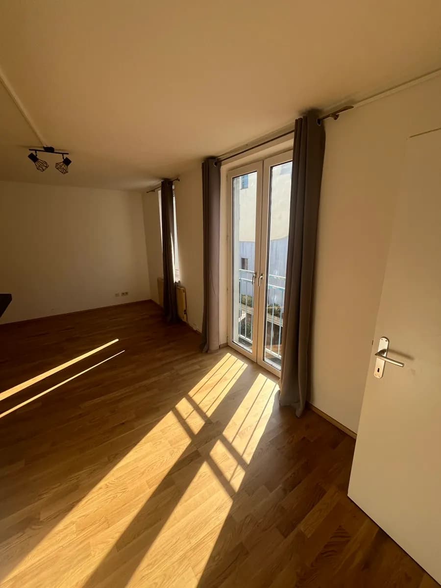 3-Zimmer-Wohnung mieten in Wien – 51 m², € 878 – Bild 2 von 6
