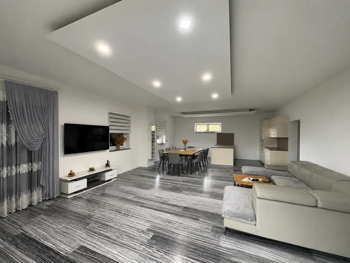 4-Zimmer-Wohnung mieten in Steyr – 122 m², € 1.070 – Bild 2 von 10