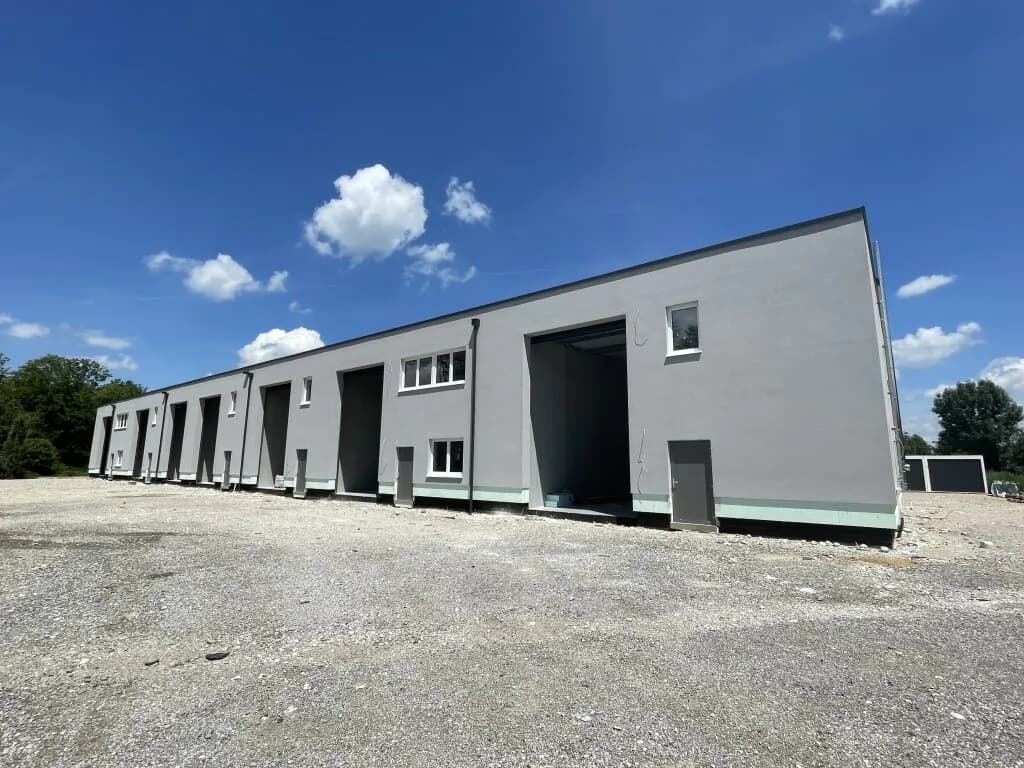 Gewerbeimmobilie kaufen in Vöcklabruck – 174 m², € 331.174