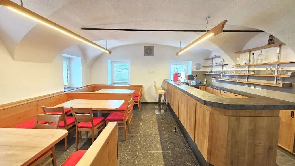 Gewerbeimmobilie mieten in Villach Land – 200 m², € 1.300