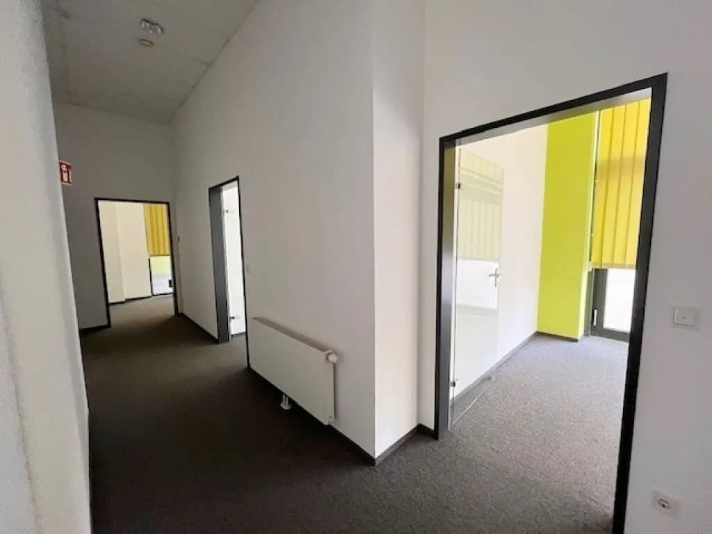 6-Zimmer-Gewerbeimmobilie mieten in Graz – 137 m², € 2.271 – Bild 5 von 7
