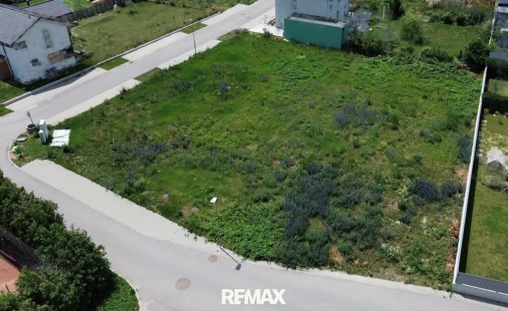 Grundstück kaufen in Neusiedl am See – 772 m², € 308.000