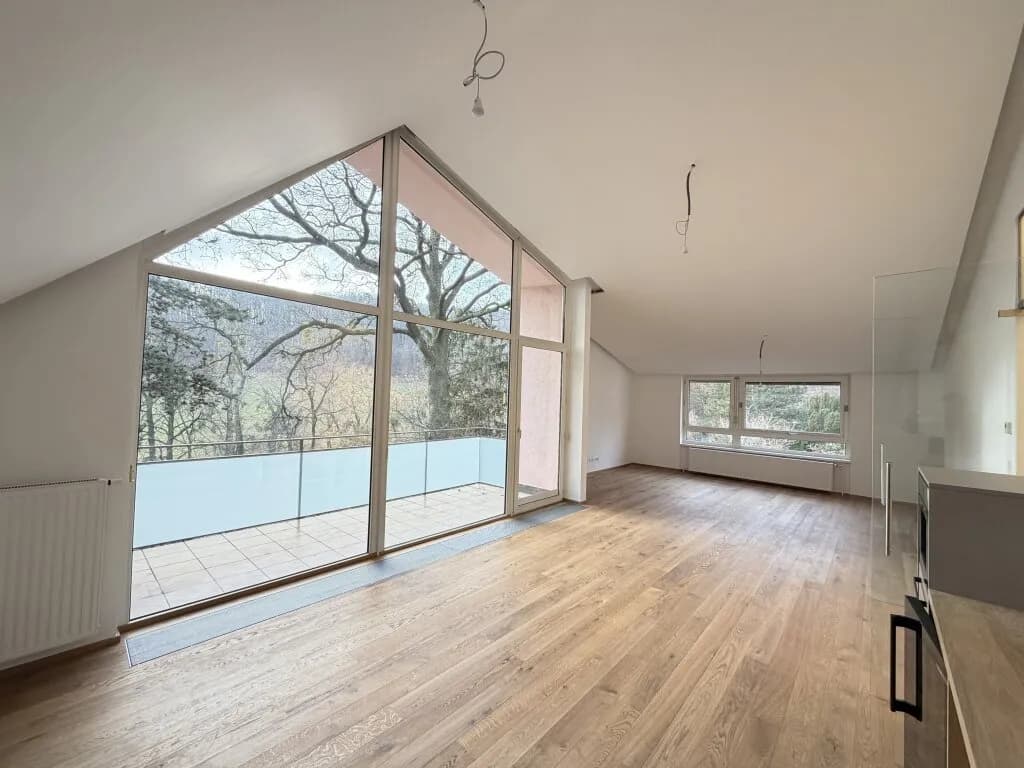 4-Zimmer-Wohnung mieten in Wien – 143,2 m², € 3.496