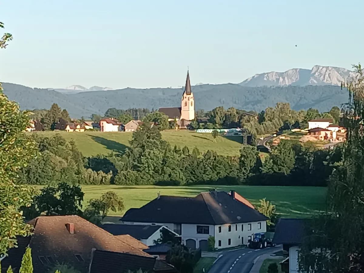 Grundstück kaufen in Vöcklabruck – 700 m², € 133.000