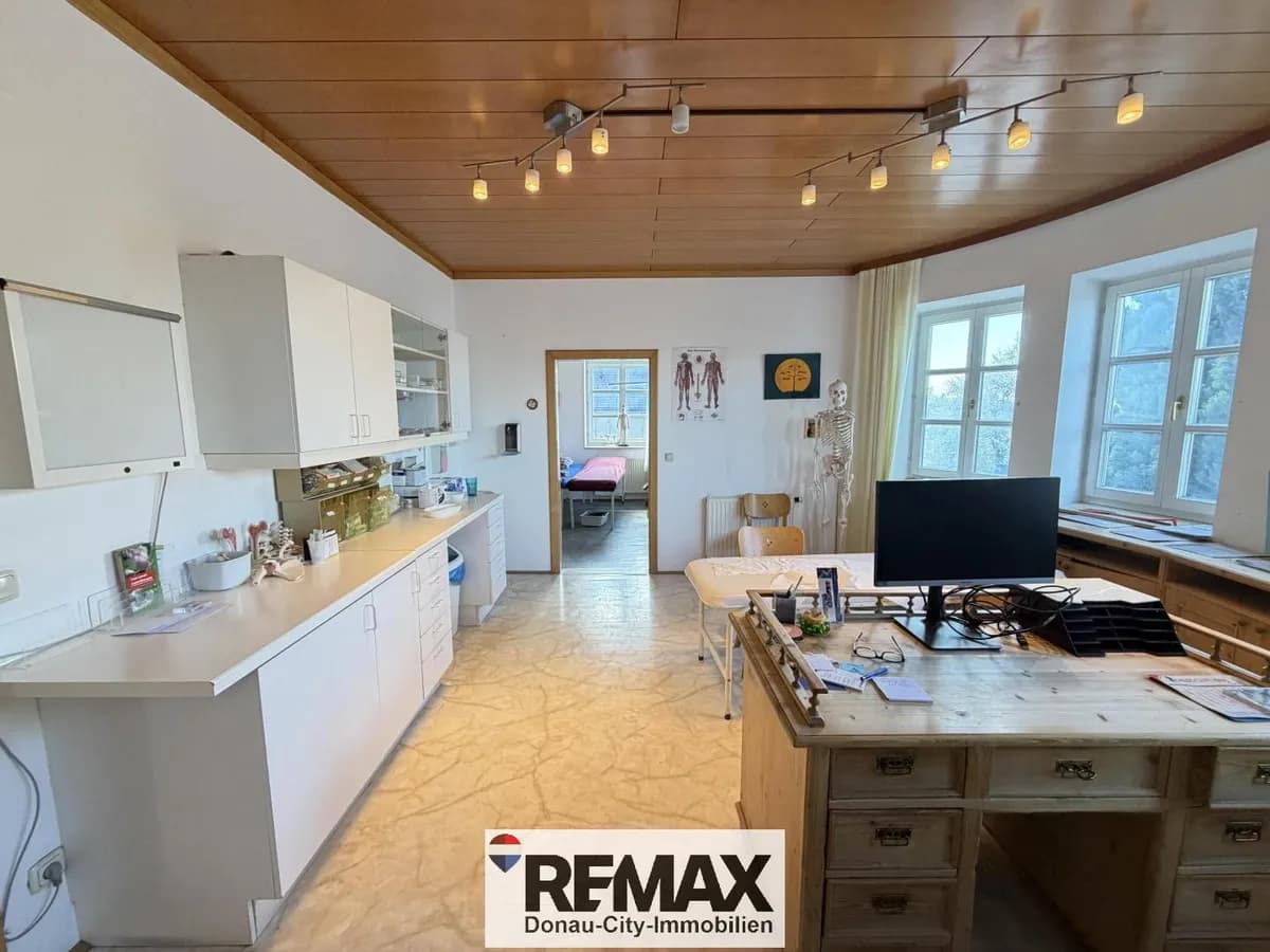 4-Zimmer-Gewerbeimmobilie mieten in Hollabrunn – 105 m², € 1.350 – Bild 3 von 11