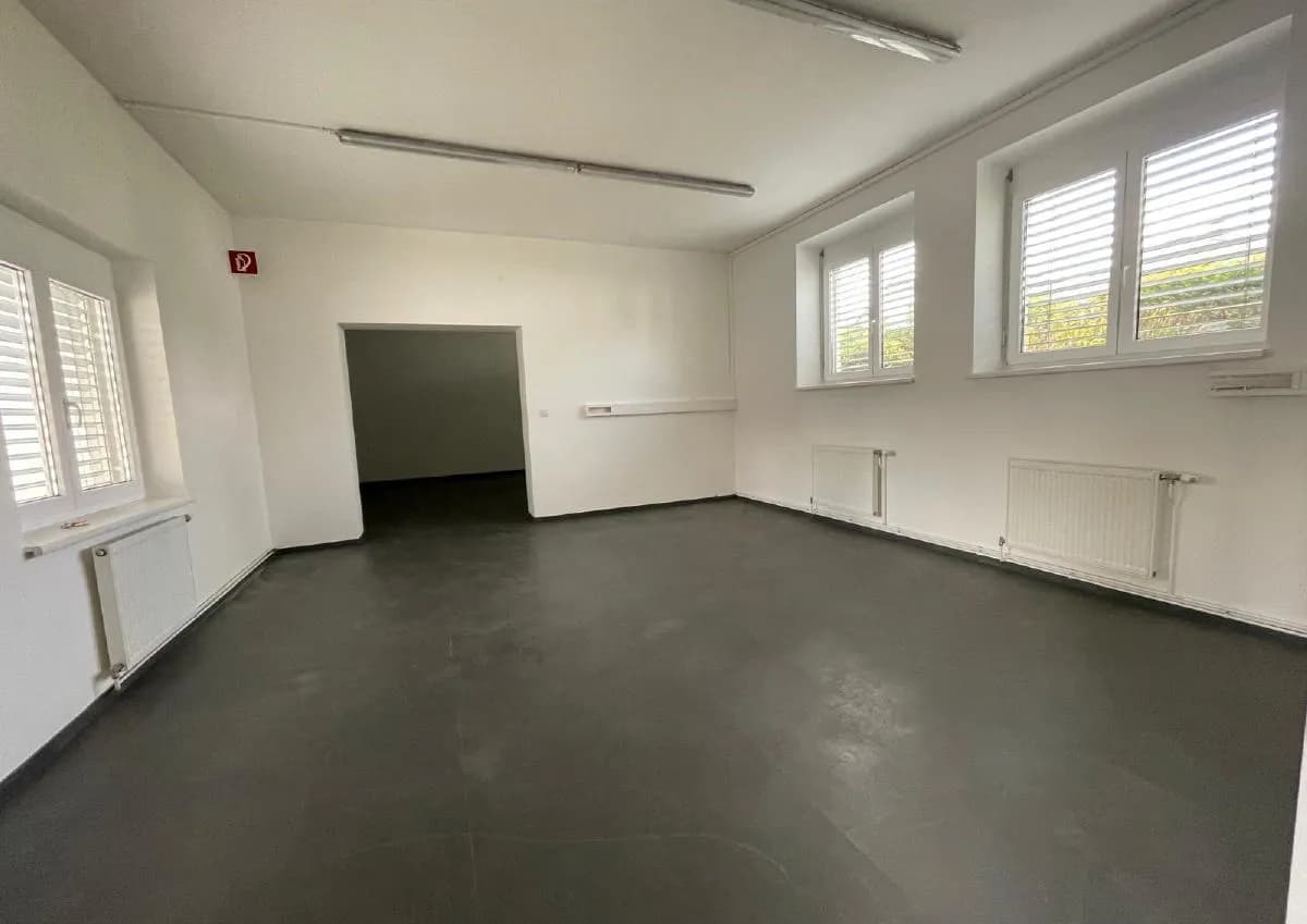 4-Zimmer-Gewerbeimmobilie mieten in Horn – 128,6 m², € 769 – Bild 3 von 8