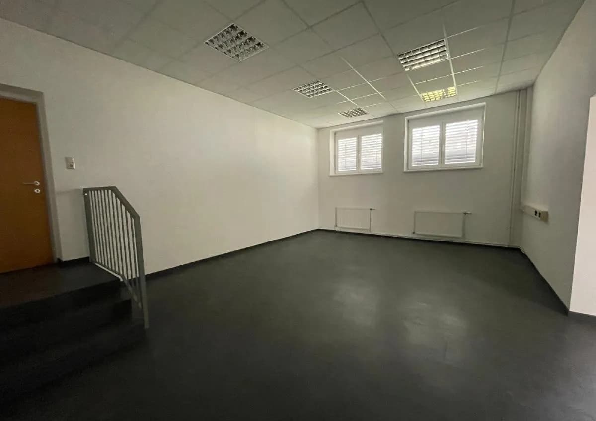 4-Zimmer-Gewerbeimmobilie mieten in Horn – 128,6 m², € 769 – Bild 4 von 8