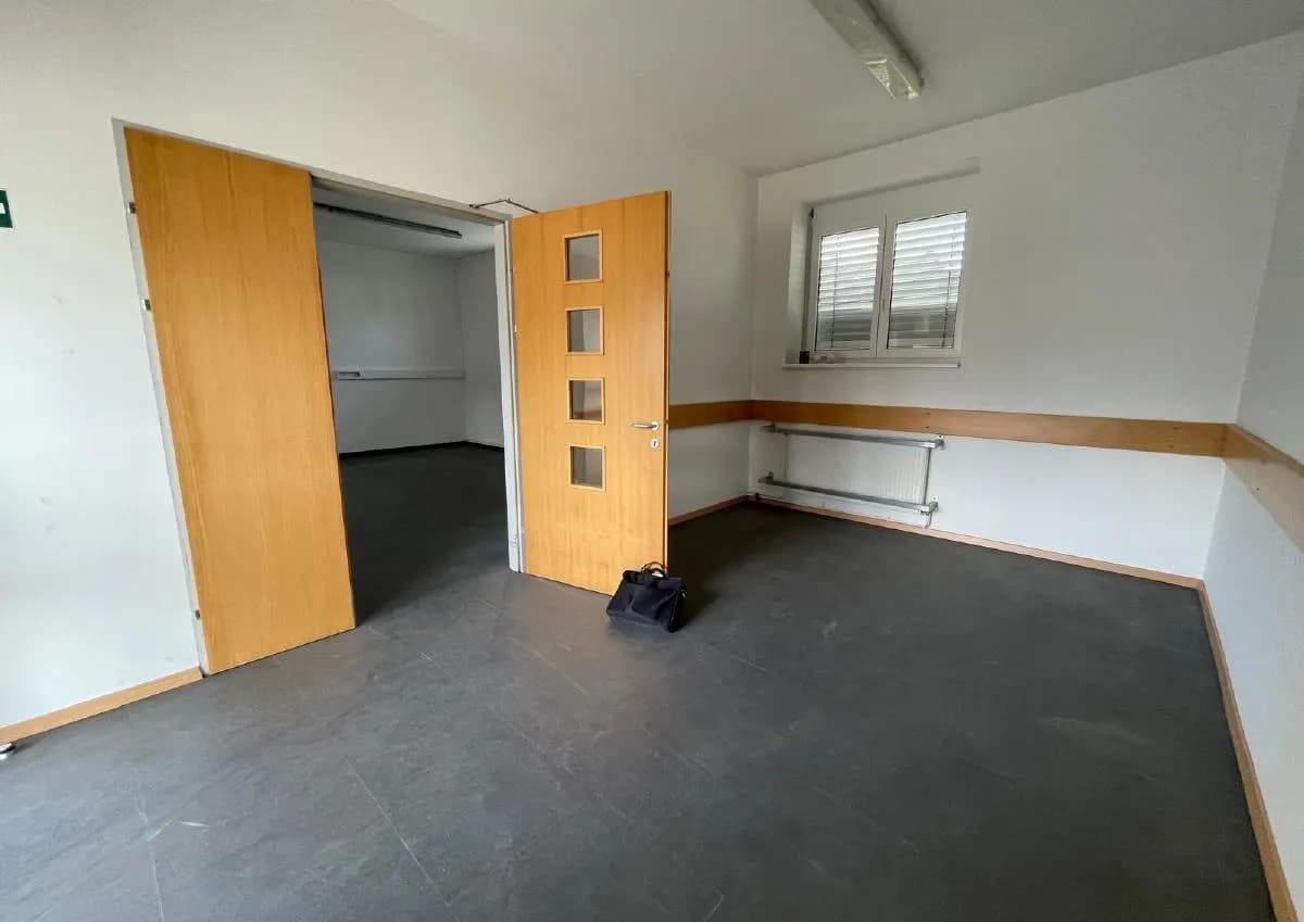 4-Zimmer-Gewerbeimmobilie mieten in Horn – 128,6 m², € 769 – Bild 6 von 8