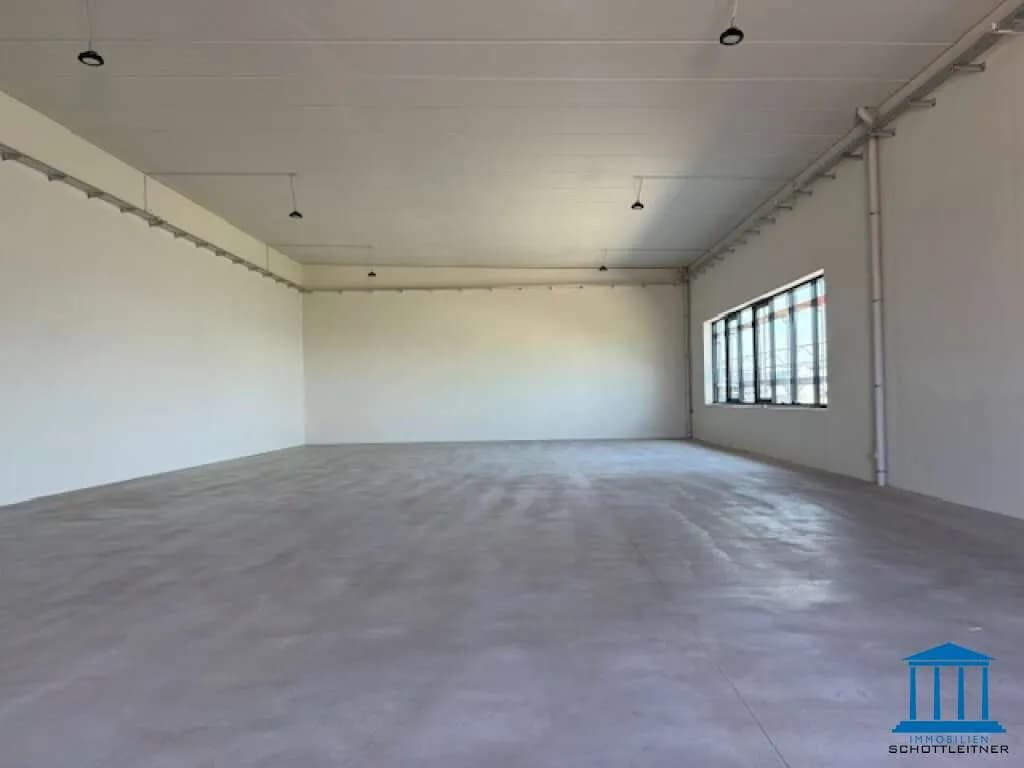 Gewerbeimmobilie mieten in Wiener Neustadt Land – 470 m², € 3.574