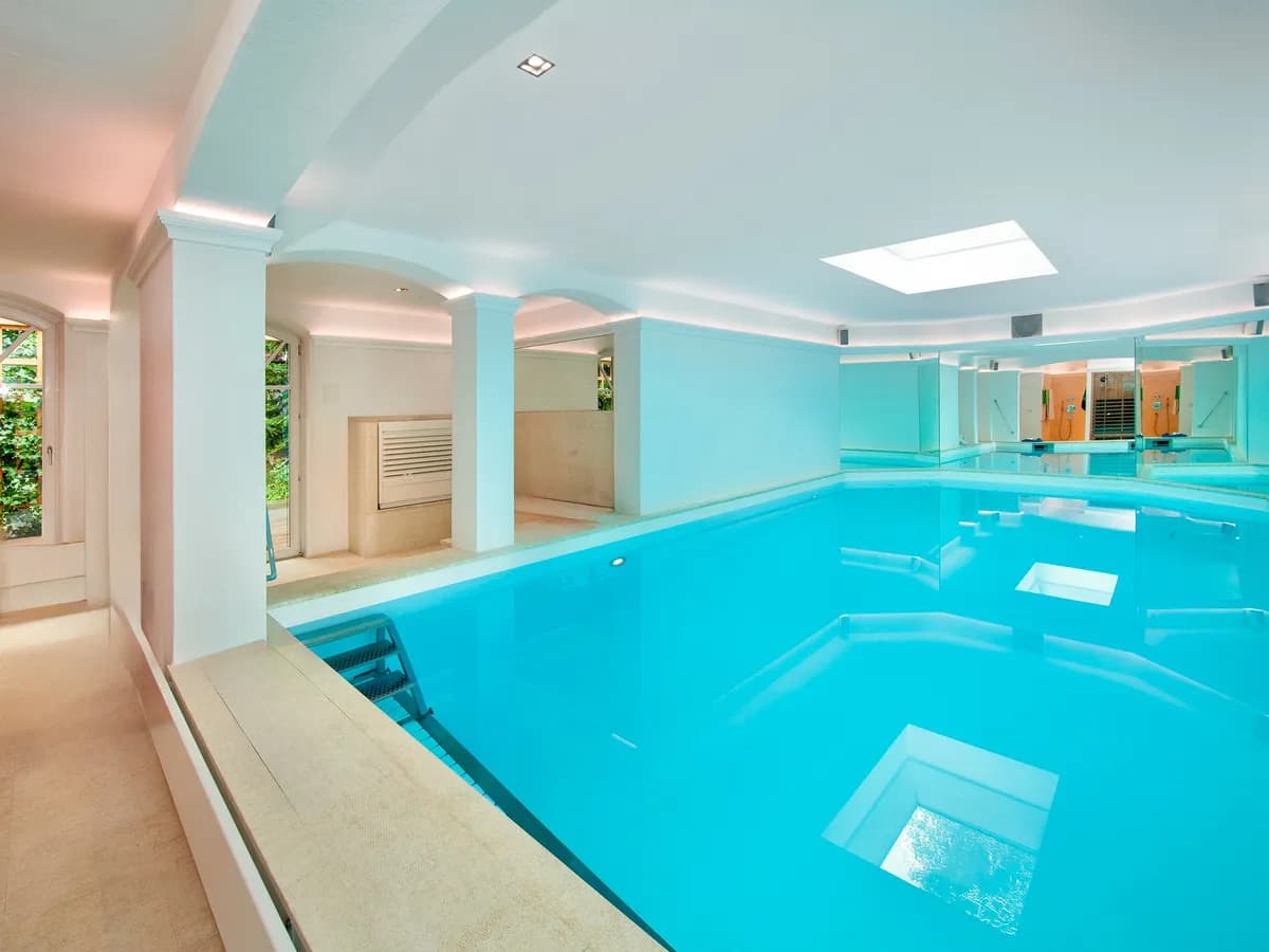 5-Zimmer-Wohnung kaufen in Kitzbühel – 238 m², € 2.660.000 – Bild 1 von 11