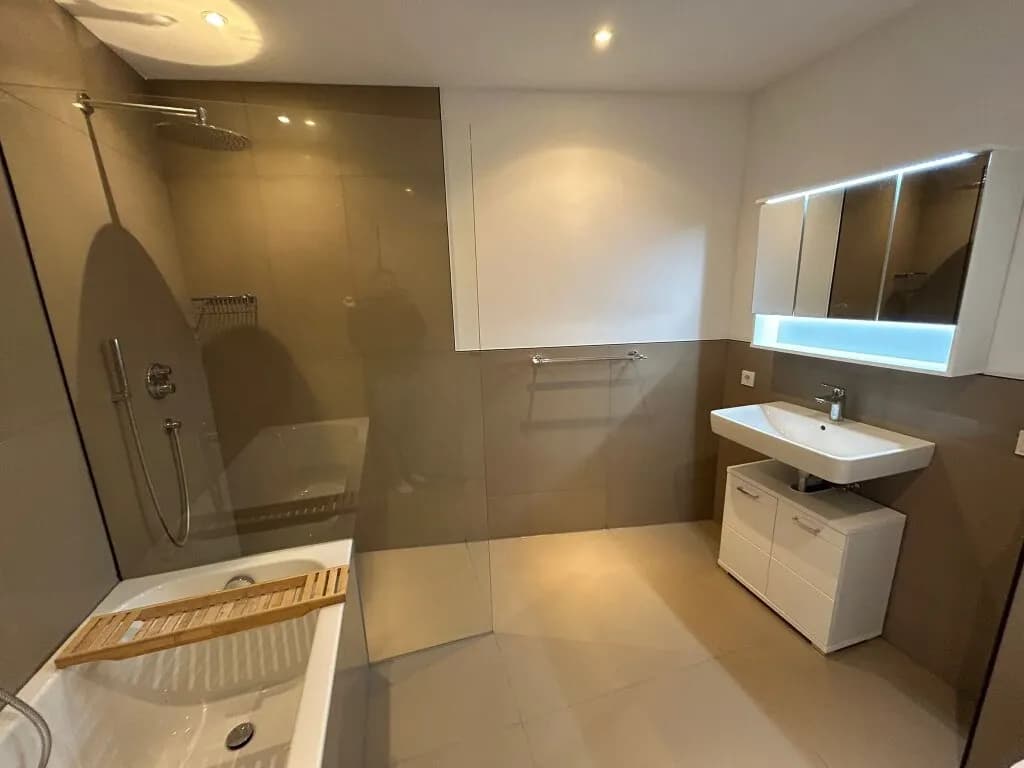 3-Zimmer-Wohnung mieten in Innsbruck – 110 m², € 2.695 – Bild 17 von 32