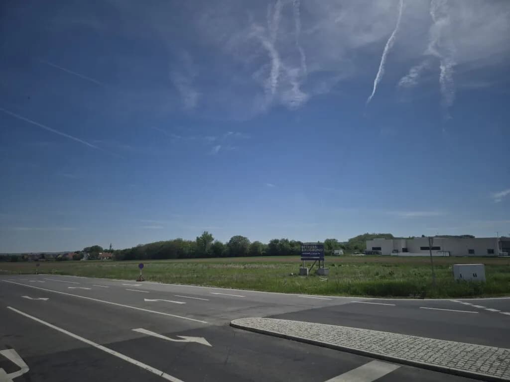 Immobilie kaufen in Eisenstadt - Umgebung – 18 130 m², € 4.350.000 – Bild 5 von 9