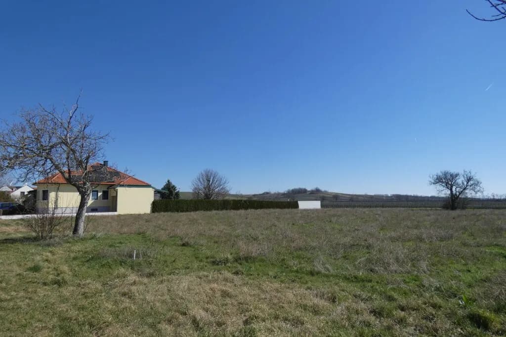 Grundstück kaufen in Neusiedl am See – 4 000 m², € 998.000