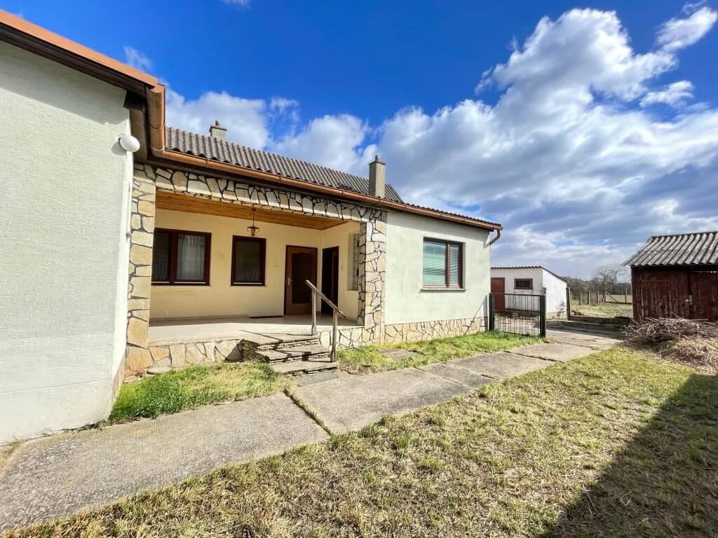 Grundstück kaufen in Neusiedl am See – 865 m², € 185.000