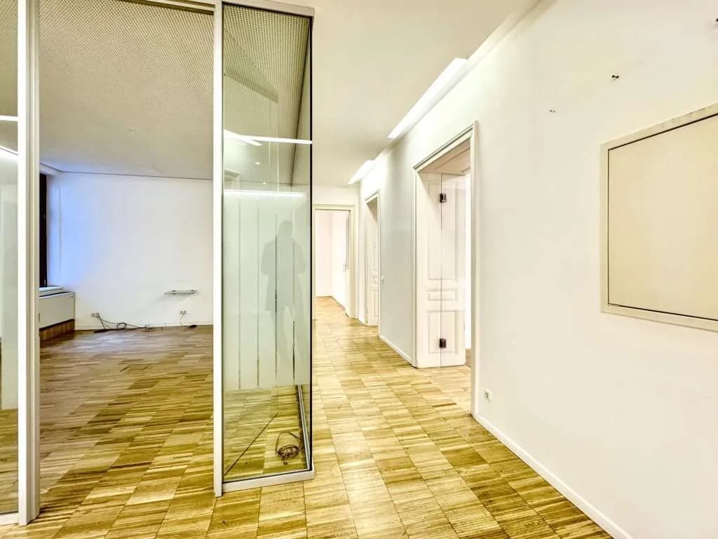 6-Zimmer-Gewerbeimmobilie mieten in Wien – 312 m², € 6.770 – Bild 4 von 9