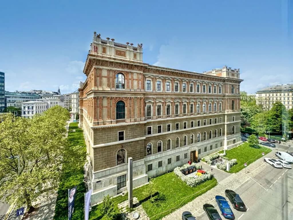 30-Zimmer-Gewerbeimmobilie mieten in Wien – 1 300 m², € 35.035 – Bild 14 von 17