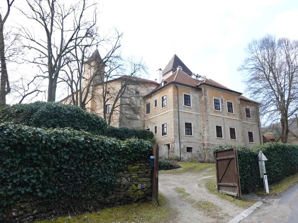 4-Zimmer-Wohnung mieten in Horn – 130 m², € 880