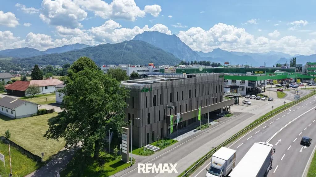 7-Zimmer-Gewerbeimmobilie kaufen in Gmunden – 237 m², € 1.185.000 – Bild 2 von 20