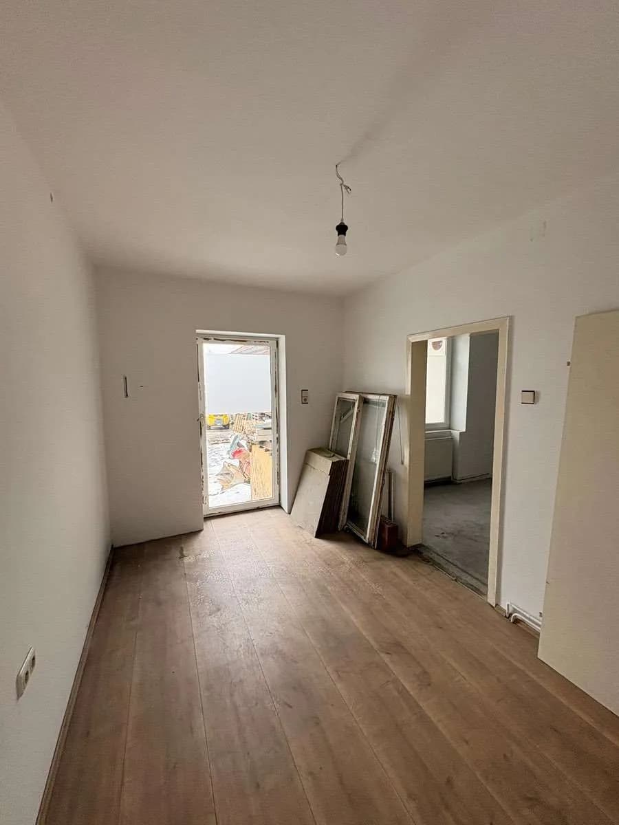 5-Zimmer-Immobilie mieten in Baden – 100 m², € 800 – Bild 3 von 15
