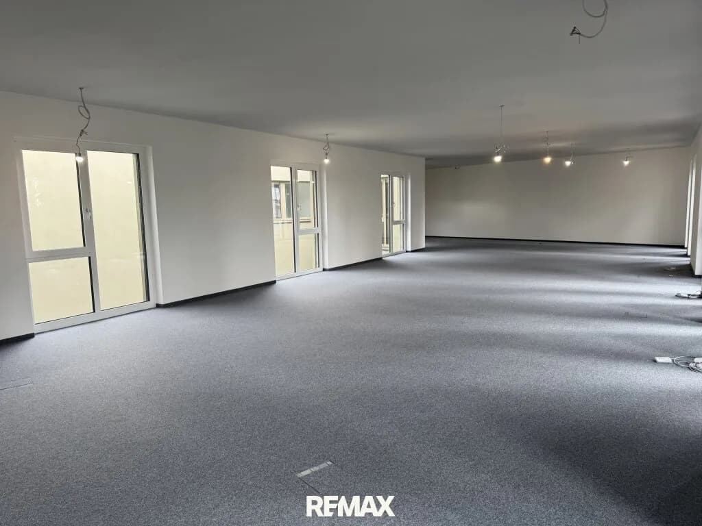 Gewerbeimmobilie kaufen in Gmunden – 186 m², € 930.000 – Bild 5 von 19