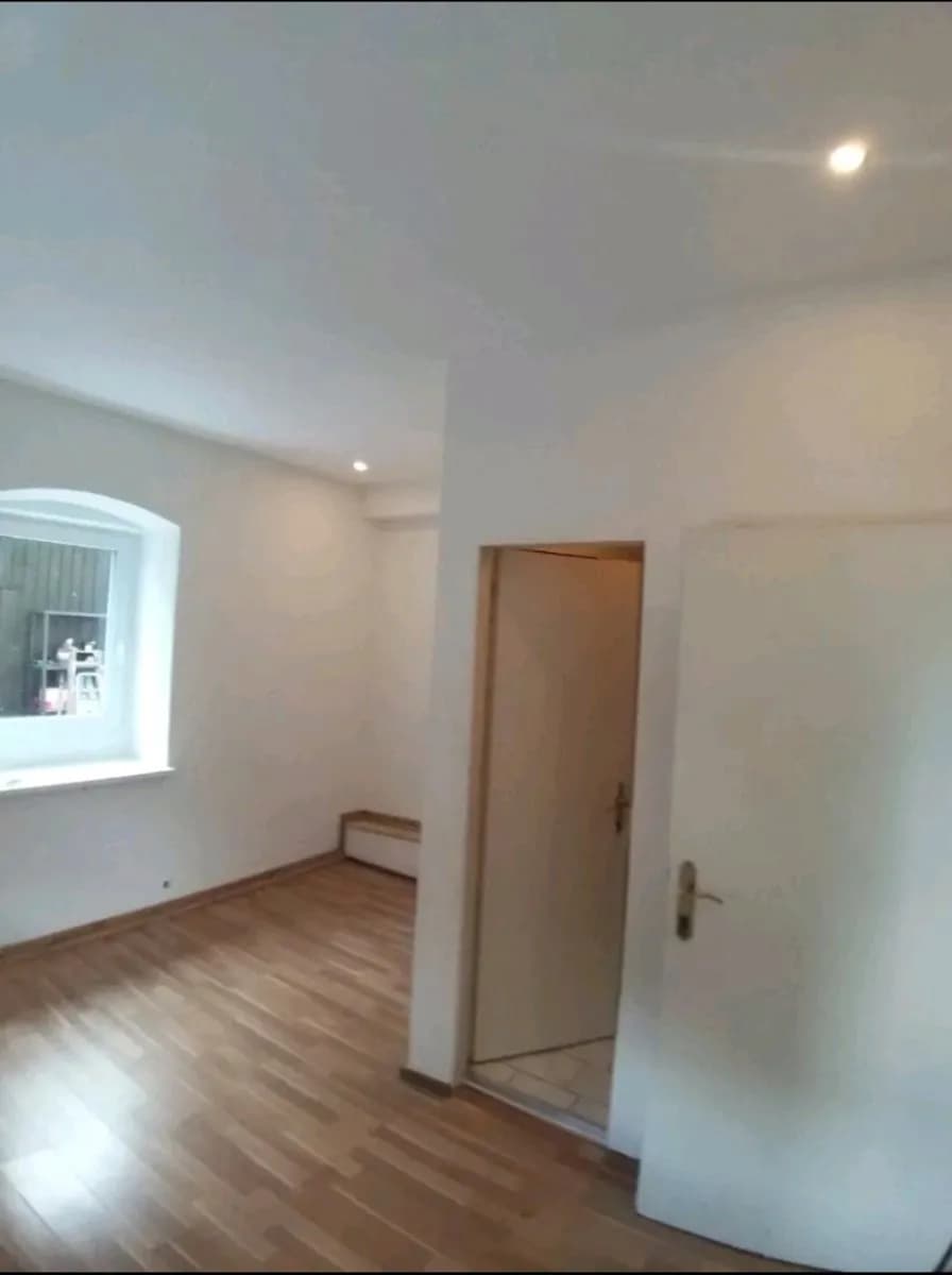 2-Zimmer-Wohnung mieten in Vöcklabruck – 32 m², € 500 – Bild 4 von 8