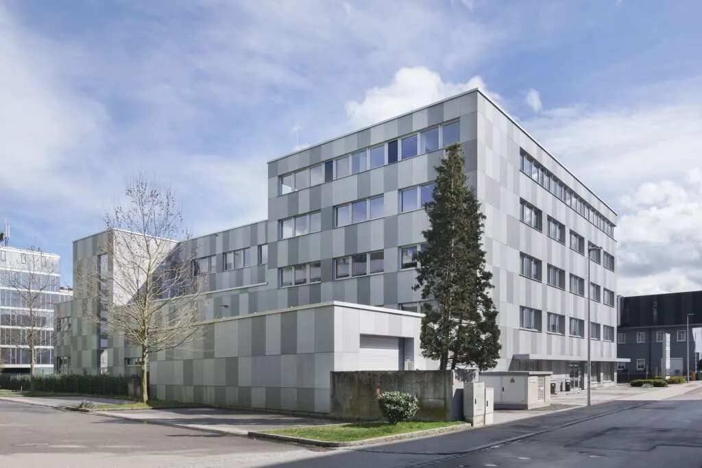 Gewerbeimmobilie mieten in Linz – 385 m², € 7.048