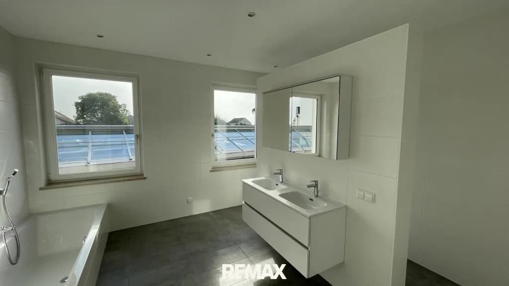 2-Zimmer-Wohnung mieten in Amstetten – 114 m², € 1.070 – Bild 5 von 7