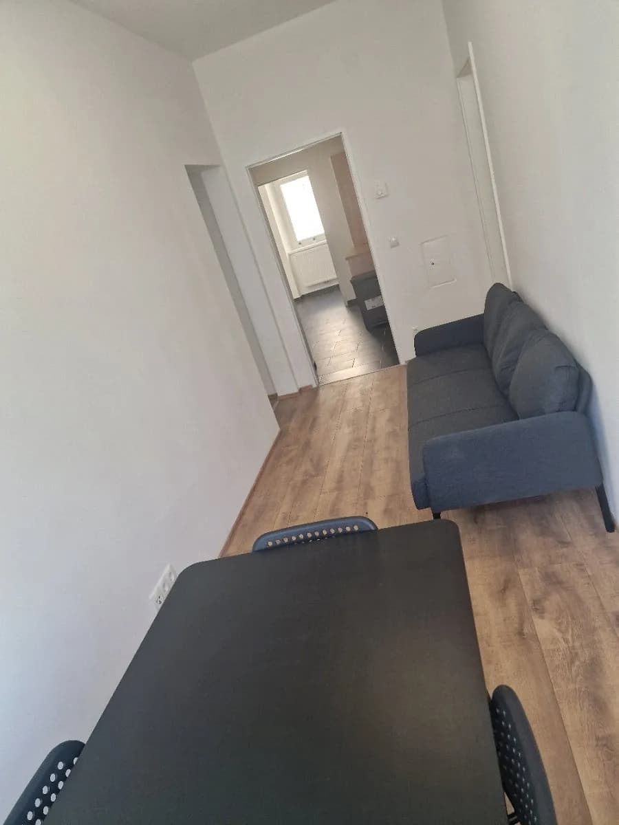 5-Zimmer-Wohnung mieten in Wien – 100 m², € 650 – Bild 21 von 26
