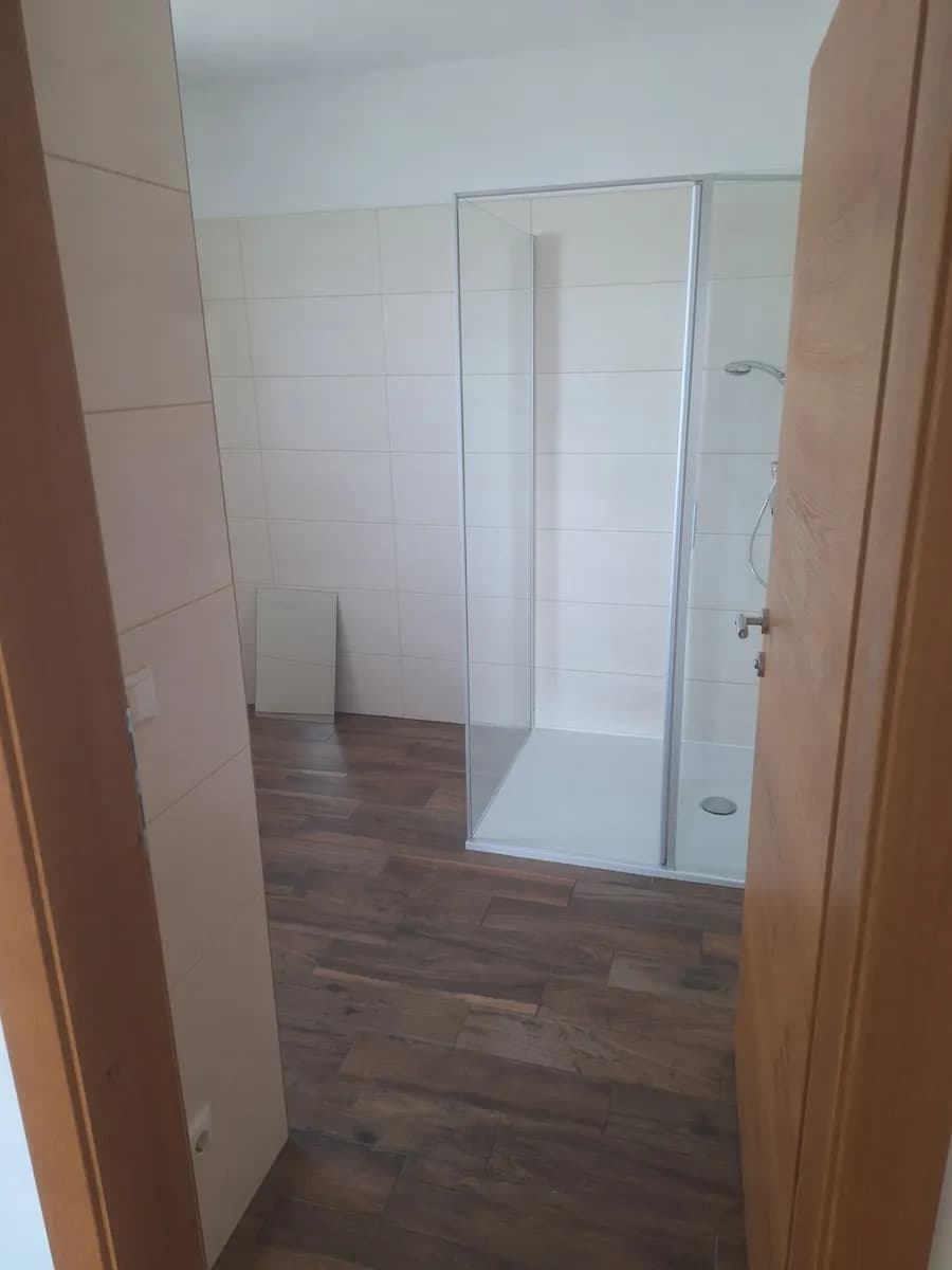 8-Zimmer-Wohnung mieten in Braunau am Inn – 72 m², € 815 – Bild 7 von 10
