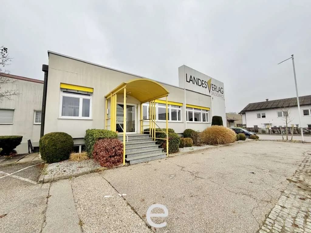 Gewerbeimmobilie mieten in Wels – 3 089 m², € 18.875