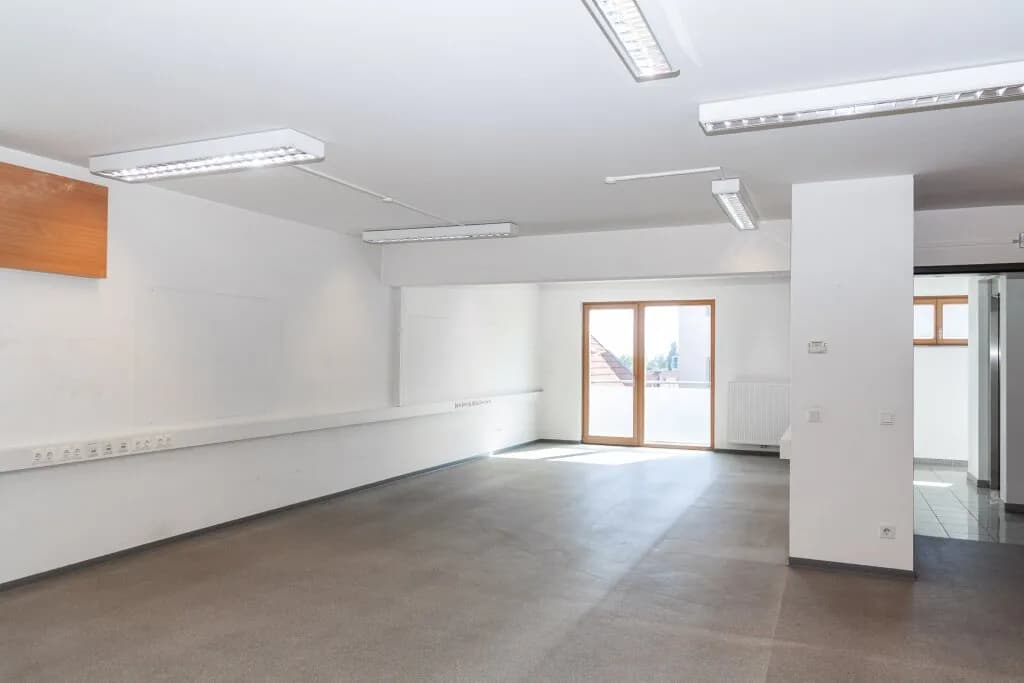 4-Zimmer-Gewerbeimmobilie mieten in Neusiedl am See – 150 m², € 2.247 – Bild 4 von 19