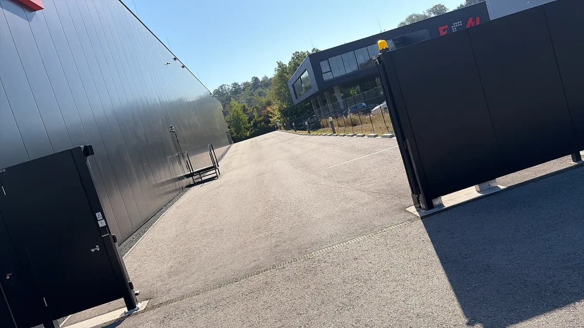 5-Zimmer-Gewerbeimmobilie mieten in Wels-Land – 1 m² – Bild 2 von 9