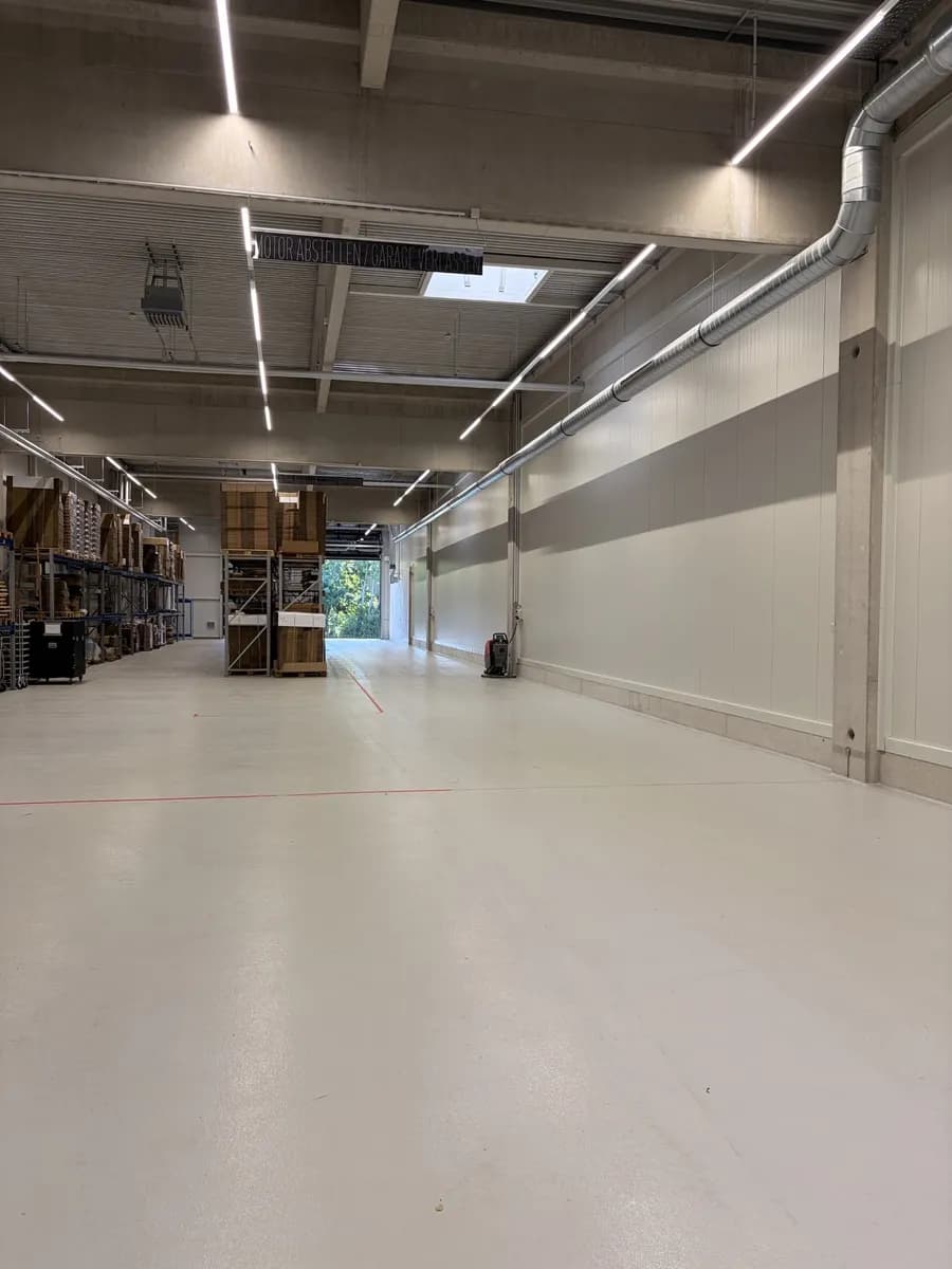 5-Zimmer-Gewerbeimmobilie mieten in Wels-Land – 1 m² – Bild 4 von 9