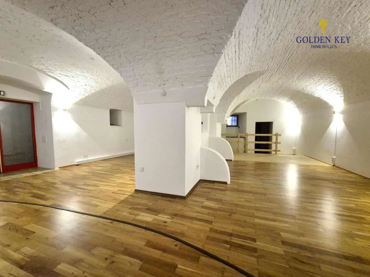 Gewerbeimmobilie mieten in Linz Land – 128 m², € 1.199